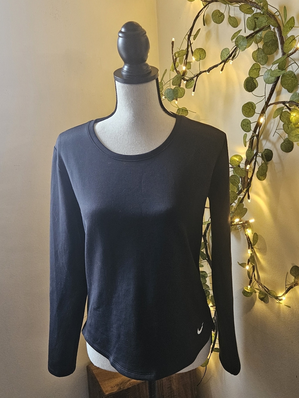 Nike One women's Therma-Fit Long Sleeve Top small Black